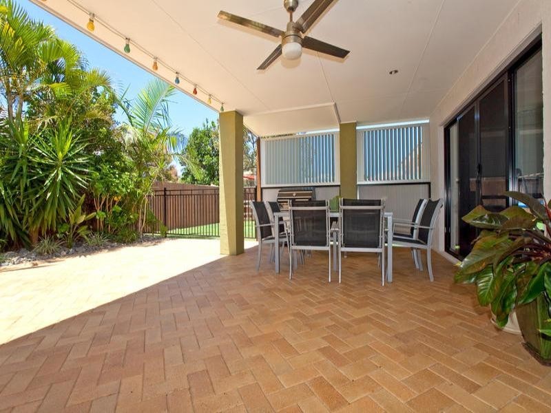 34 Charles Place, Manly West QLD 4179