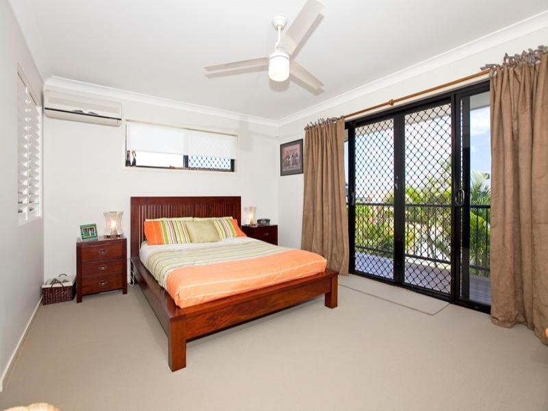 34 Charles Place, Manly West QLD 4179