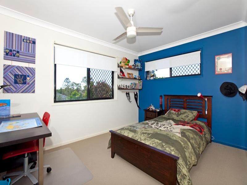 34 Charles Place, Manly West QLD 4179