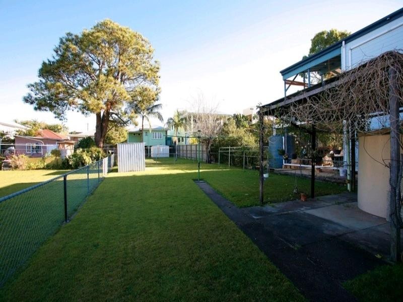 79 Grattan Terrace, Manly QLD 4179