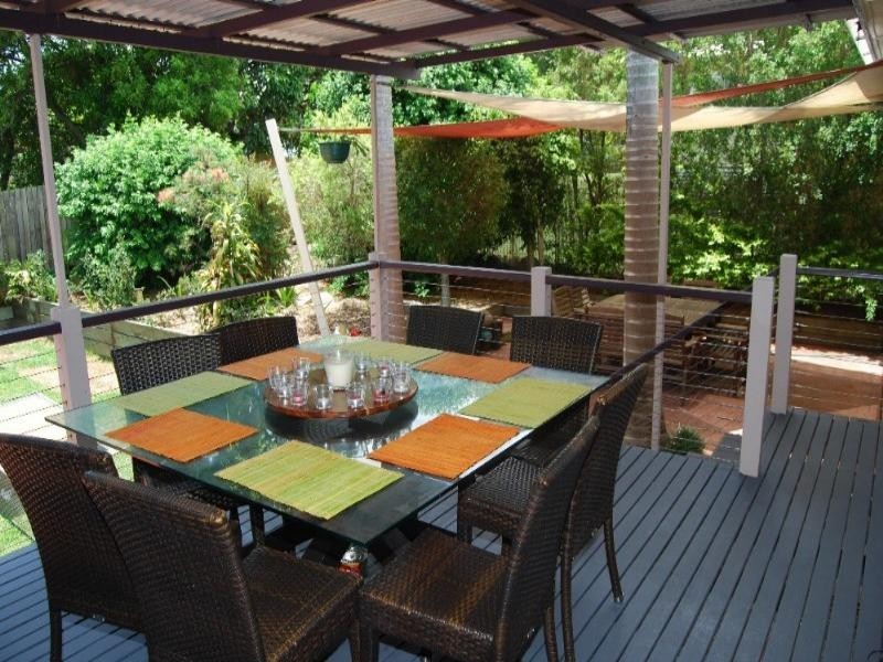 55 Banoon Drive, Wynnum QLD 4178