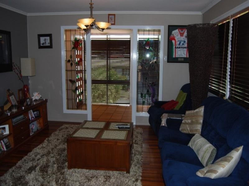 55 Banoon Drive, Wynnum QLD 4178