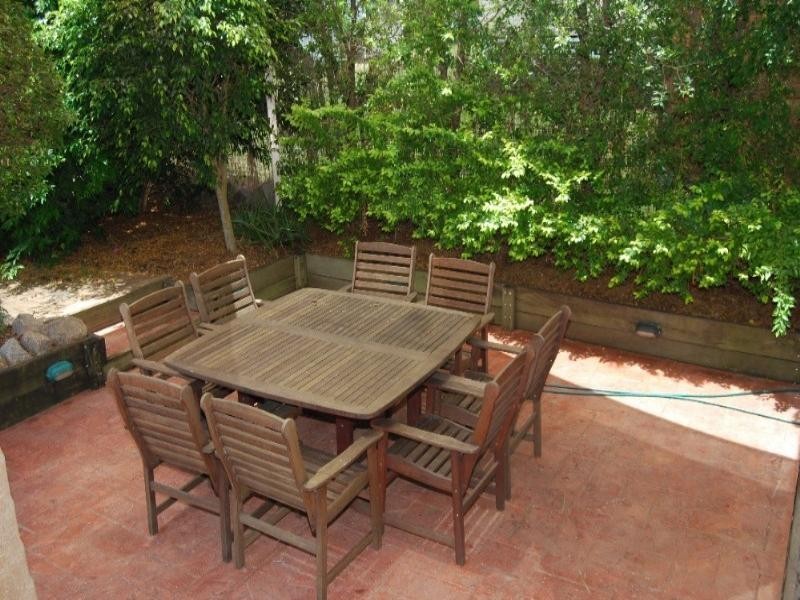 55 Banoon Drive, Wynnum QLD 4178