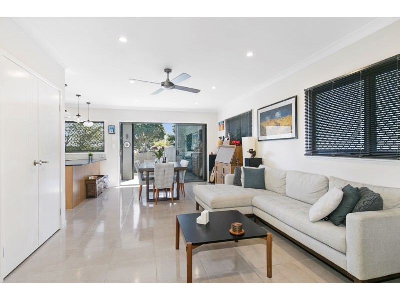 9 Berringar Street, Wynnum QLD 4178