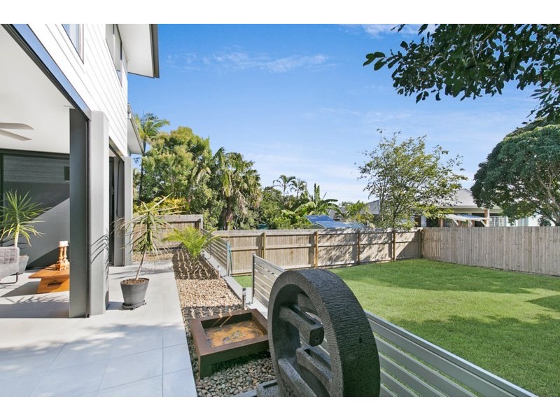 9 Berringar Street, Wynnum QLD 4178