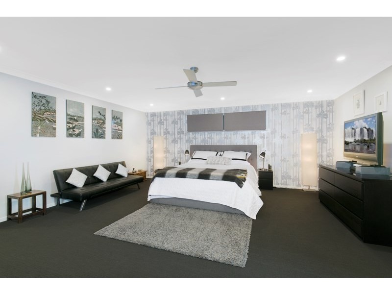 9 Berringar Street, Wynnum QLD 4178