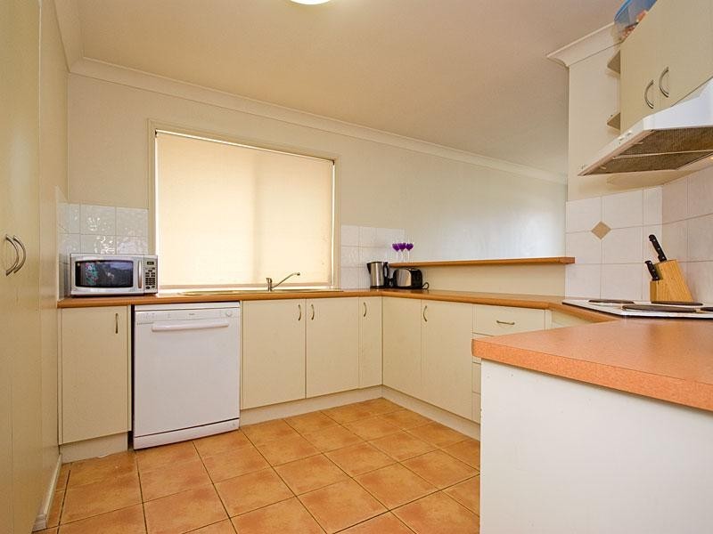 3 Jacqueline Place, Wynnum West QLD 4178