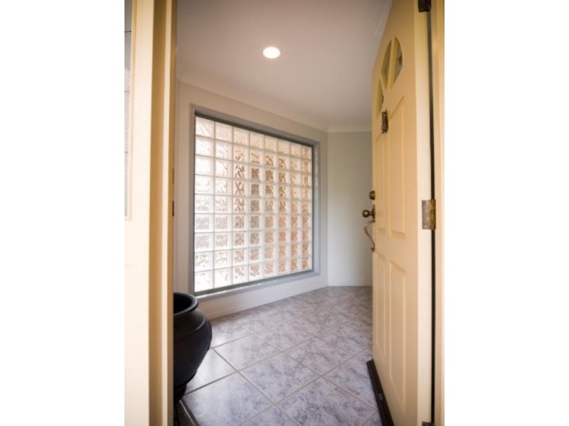 20 Stewart Parade, Manly QLD 4179