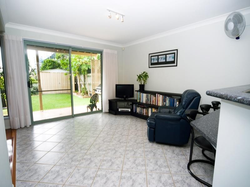 20 Stewart Parade, Manly QLD 4179