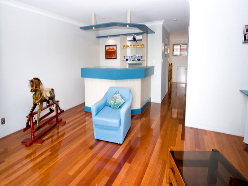 20 Stewart Parade, Manly QLD 4179