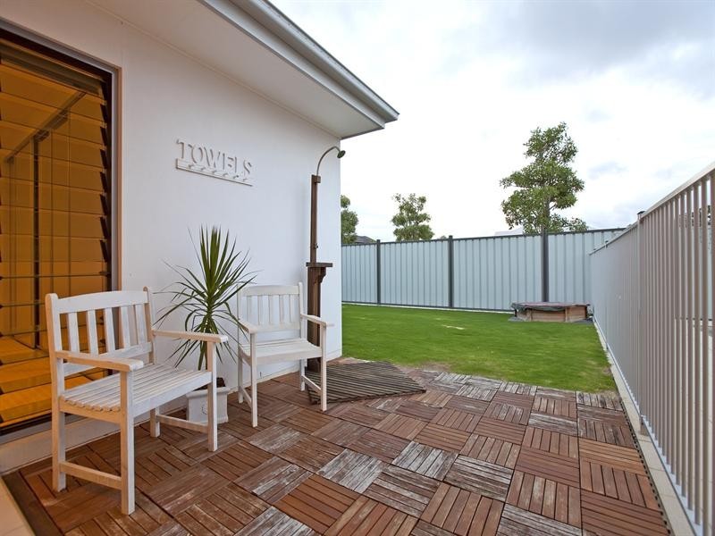 4 Nursery Place, Wakerley QLD 4154