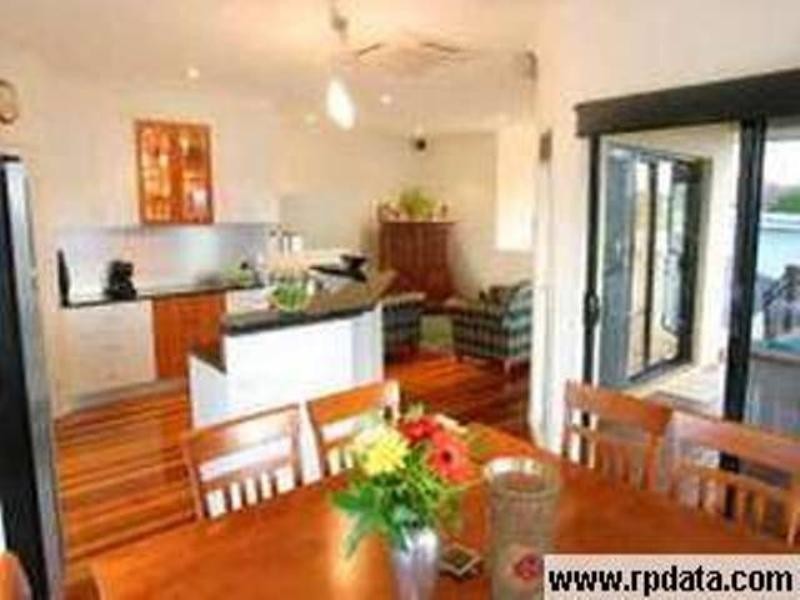 20 Banoon Drive, Wynnum QLD 4178