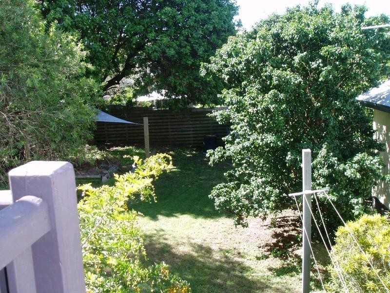 11 Arakurta Street, Lota QLD 4179