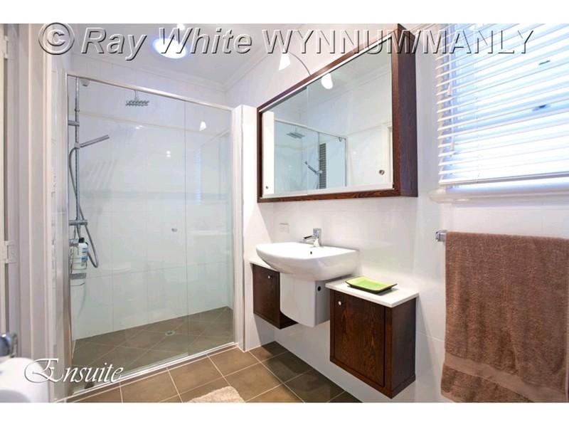 36 Pine Street, Wynnum QLD 4178