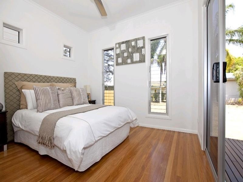 102 Gordon Parade, Manly QLD 4179