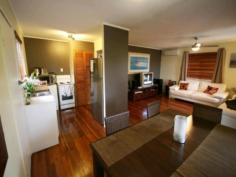 36 Pansy Street, Wynnum QLD 4178