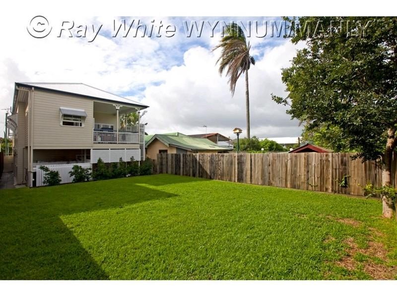 36 Pine Street, Wynnum QLD 4178