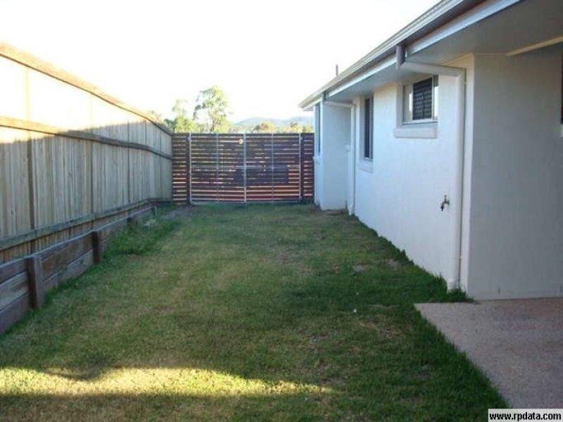1 Dundee Crescent, Wakerley QLD 4154