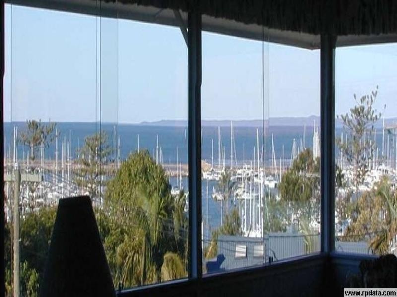 24 Benalla Street, Manly QLD 4179