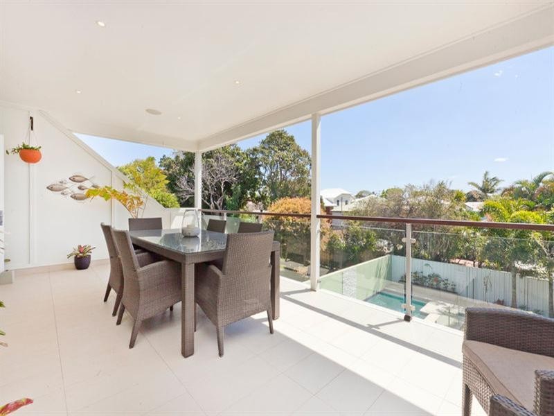 13 Pine Street, Wynnum QLD 4178