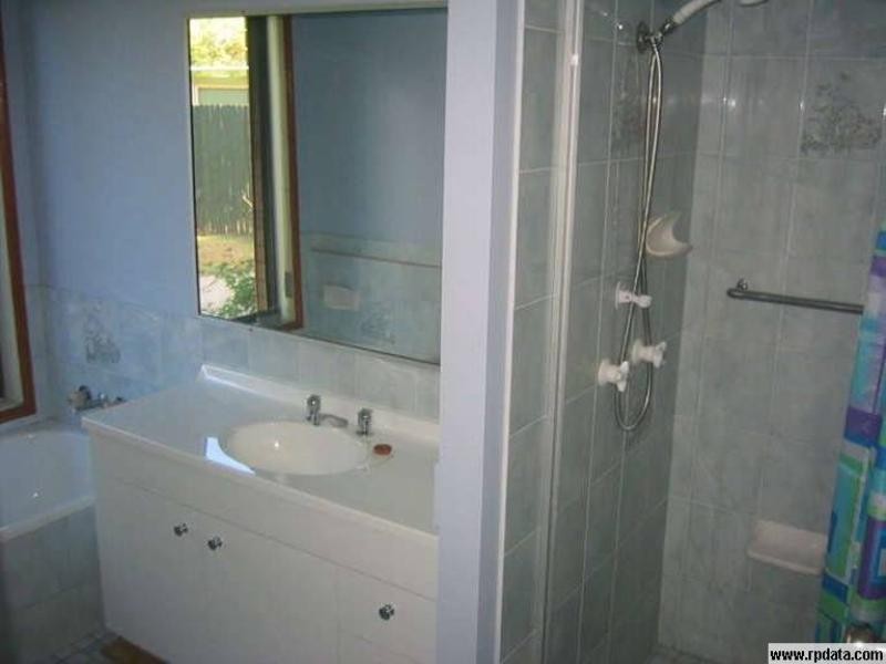 363 Old Cleveland Road East, Birkdale QLD 4159