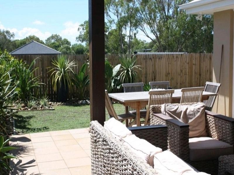 17 Bailey Street, Wakerley QLD 4154