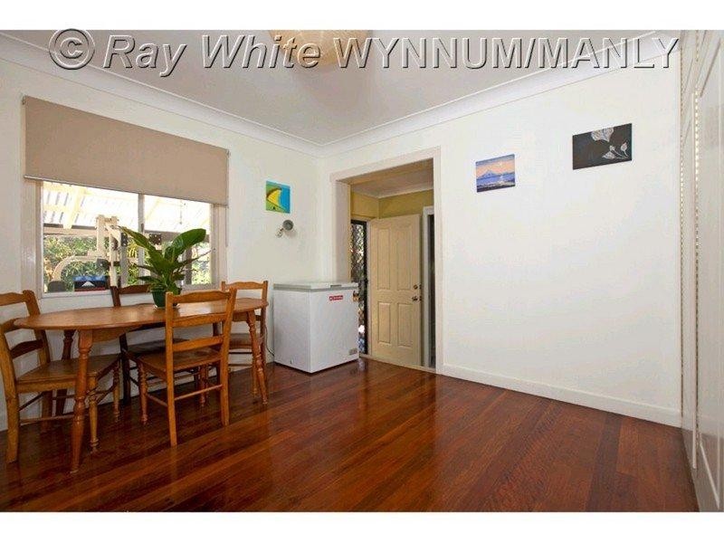 8 Glenshiel Street, Wynnum West QLD 4178