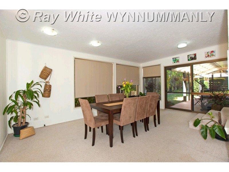 8 Glenshiel Street, Wynnum West QLD 4178