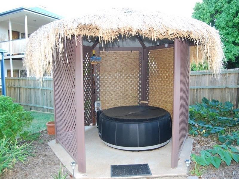 27 Davidson Street, Wynnum QLD 4178