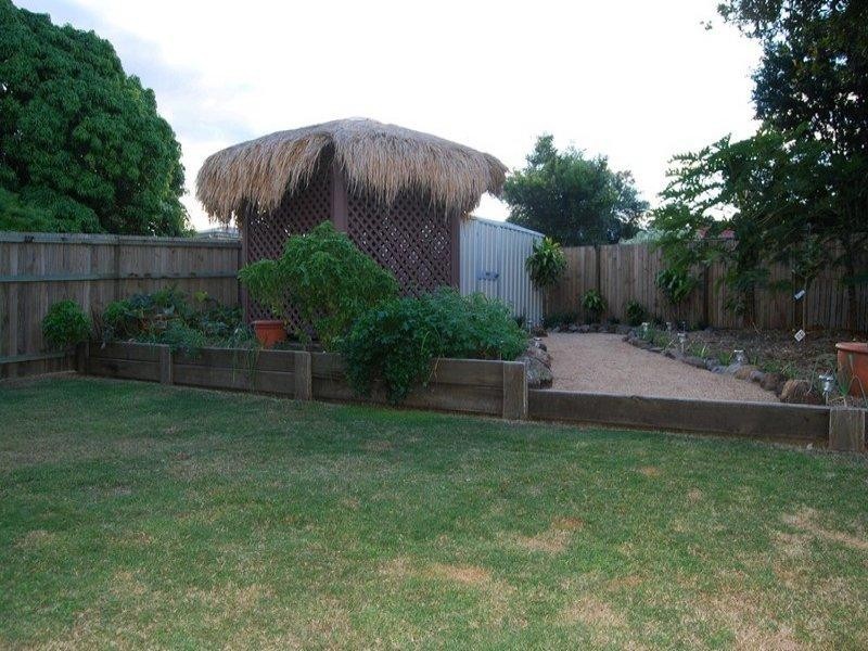 27 Davidson Street, Wynnum QLD 4178