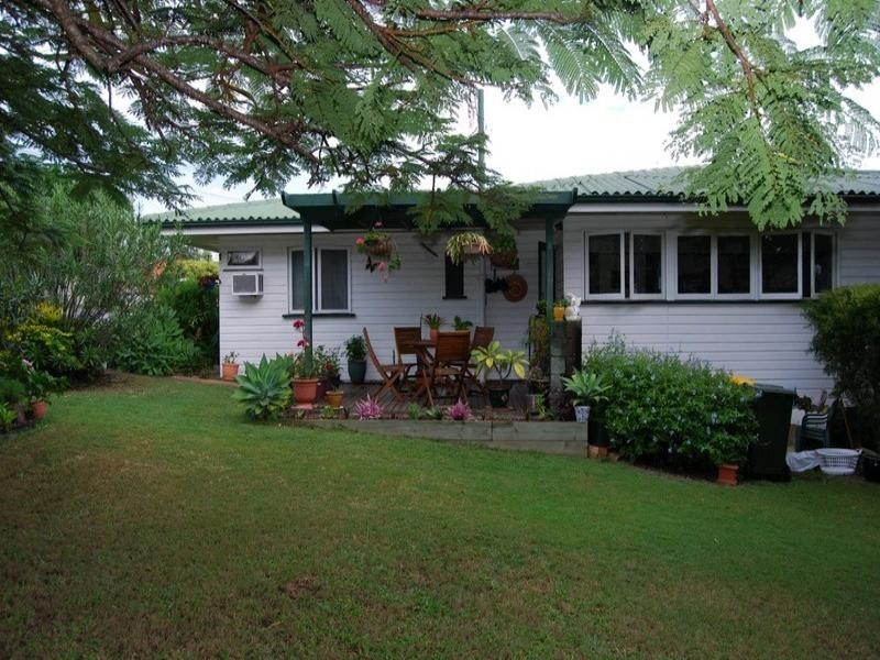 31 Grainger Street, Wynnum West QLD 4178