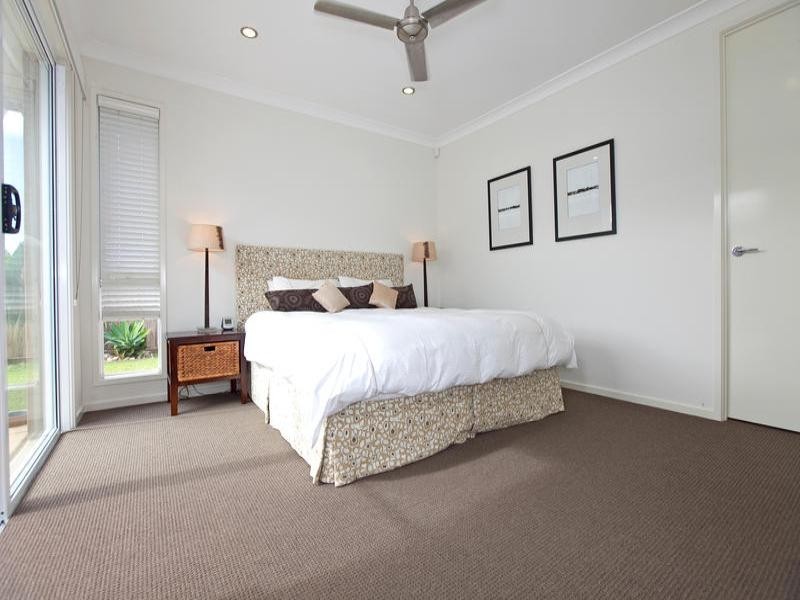 17 Bailey Street, Wakerley QLD 4154