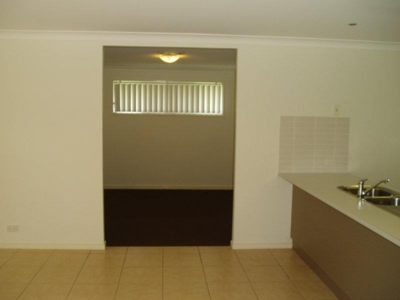 1 Dundee Crescent, Wakerley QLD 4154