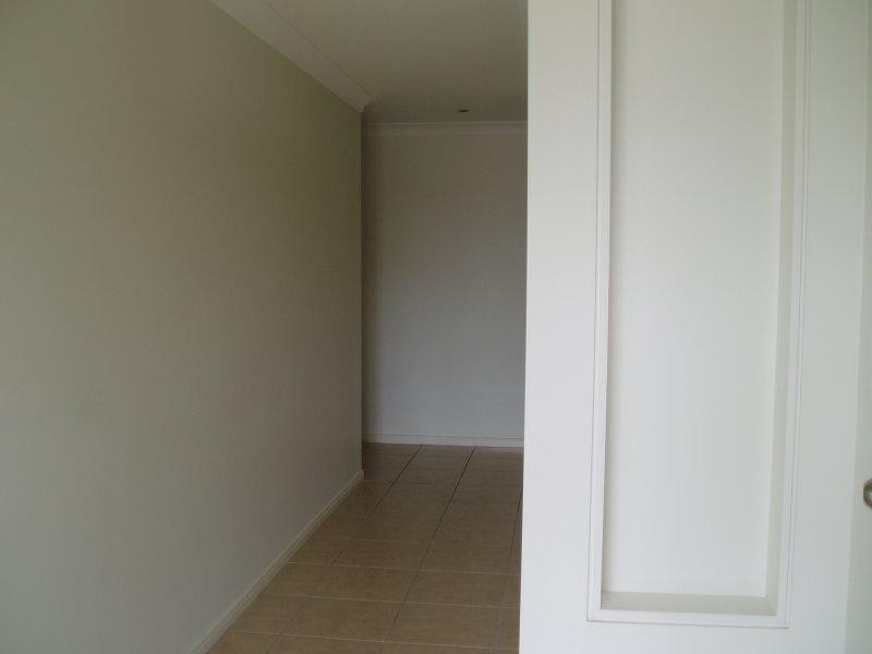 1 Dundee Crescent, Wakerley QLD 4154