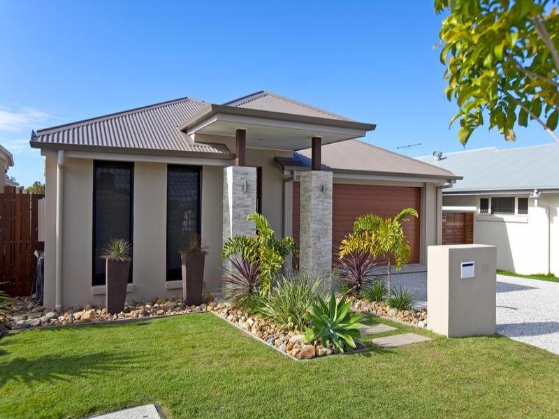 15 Bailey Street, Wakerley QLD 4154