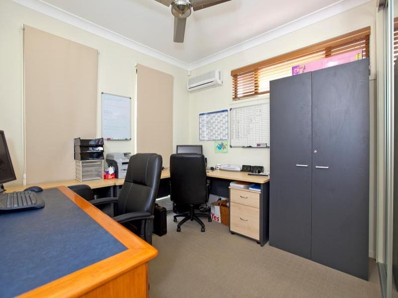 15 Bailey Street, Wakerley QLD 4154