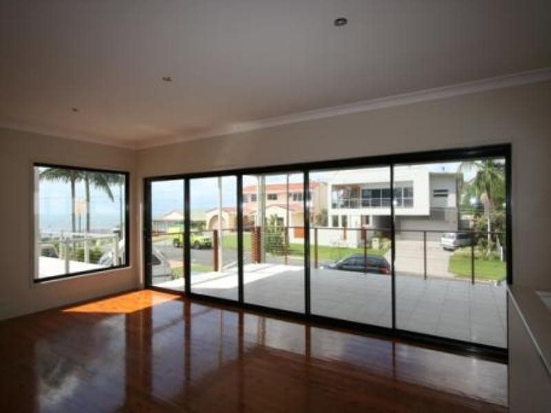 43 Crown Street, Wynnum QLD 4178