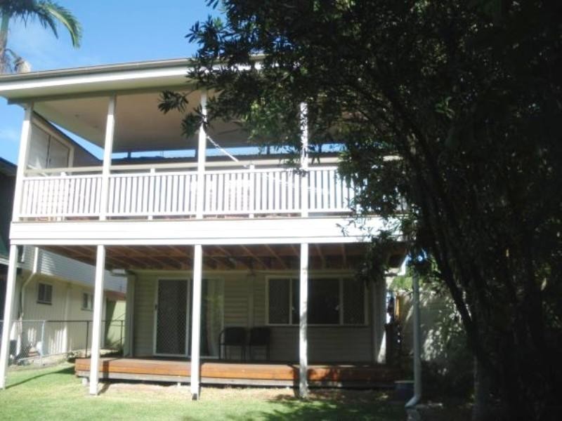 73 Waterview Avenue, Wynnum QLD 4178