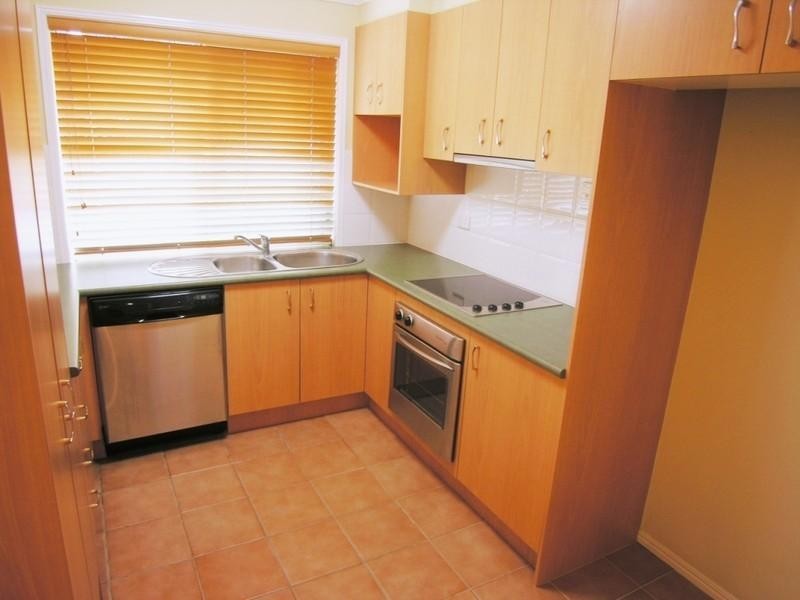 1/8 Drayton Terrace, Wynnum QLD 4178