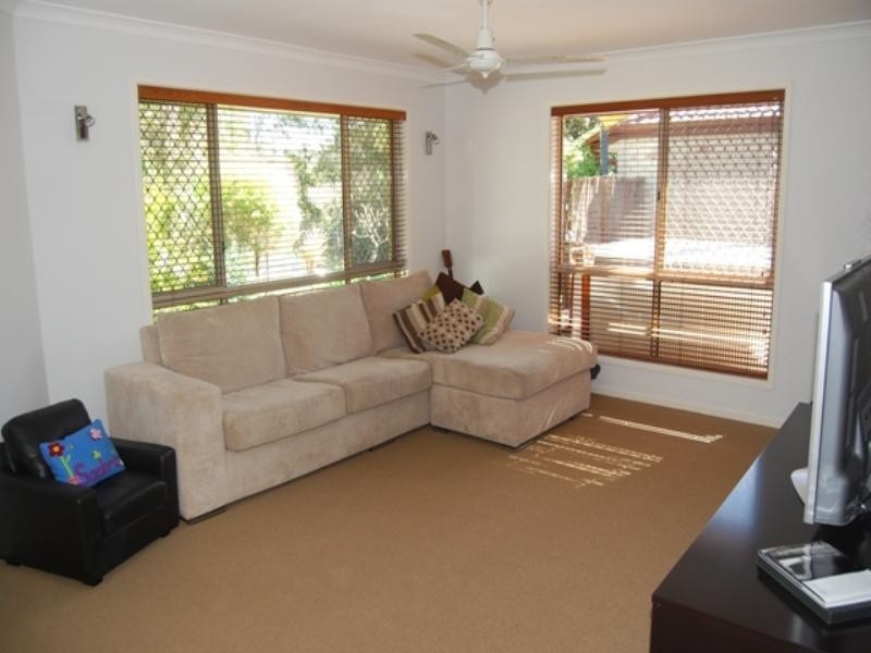 22 Oberon Esplanade, Hemmant QLD 4174