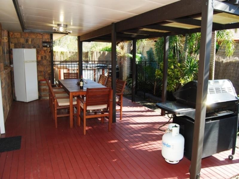 22 Oberon Esplanade, Hemmant QLD 4174