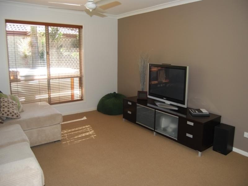 22 Oberon Esplanade, Hemmant QLD 4174