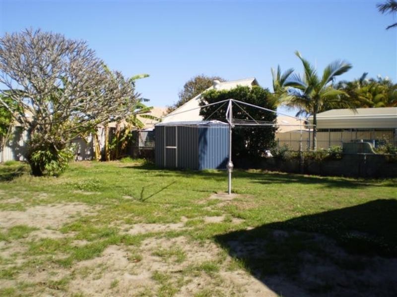 11 Gannon Avenue, Manly QLD 4179