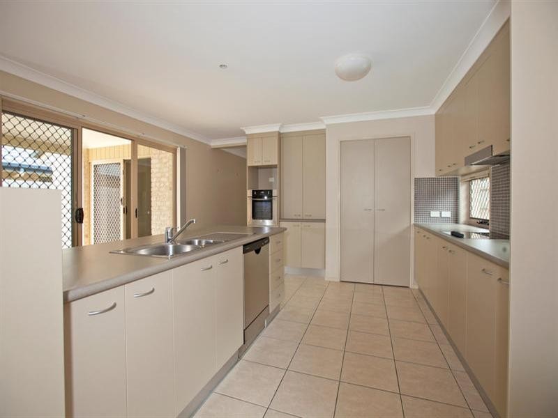 196 Pine Street, Wynnum QLD 4178