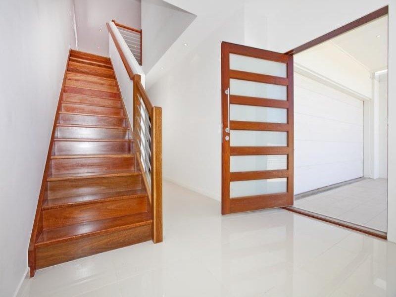 13 Pine Street, Wynnum QLD 4178