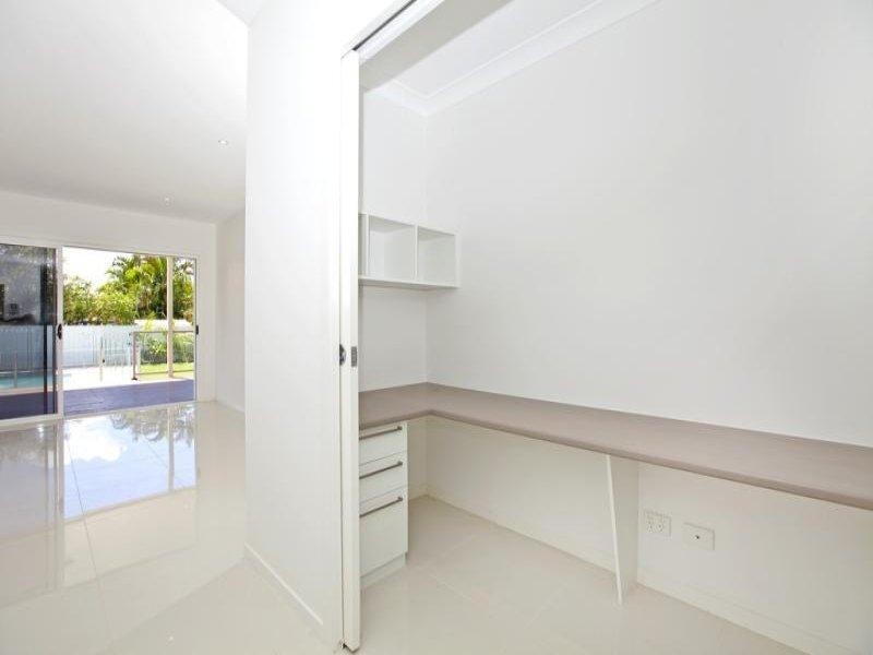 13 Pine Street, Wynnum QLD 4178