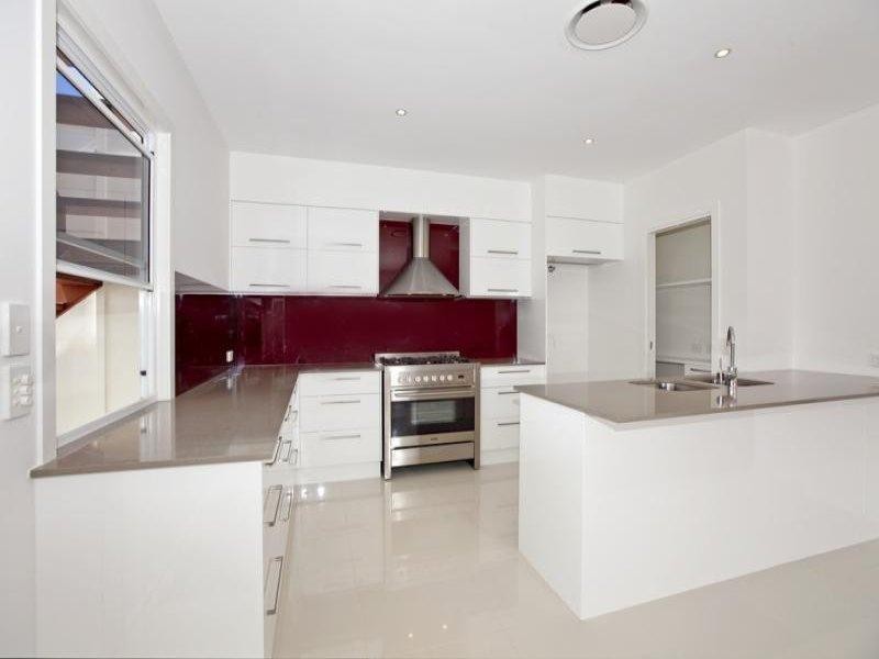 13 Pine Street, Wynnum QLD 4178