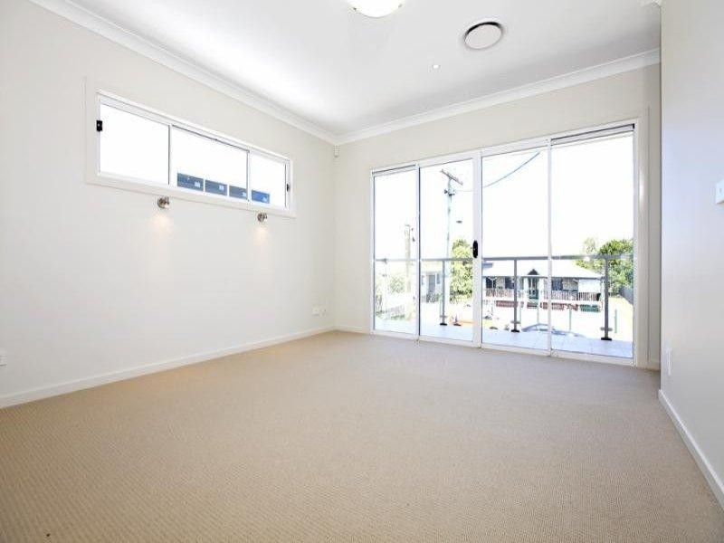 13 Pine Street, Wynnum QLD 4178