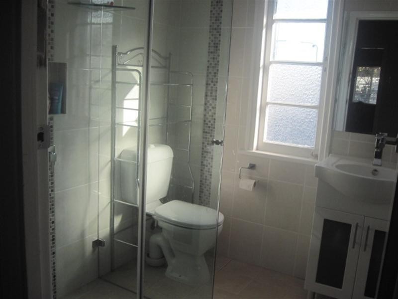 123 Wynnum North Road, Wynnum QLD 4178