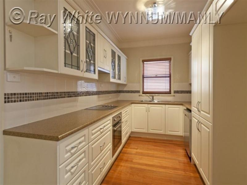 115 Wynnum Esplanade, Wynnum QLD 4178